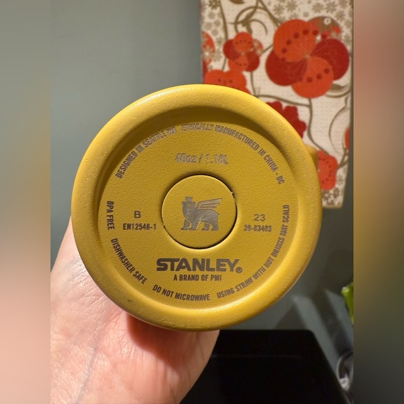 Stanley 40oz Quencher - Picture 5 of 6